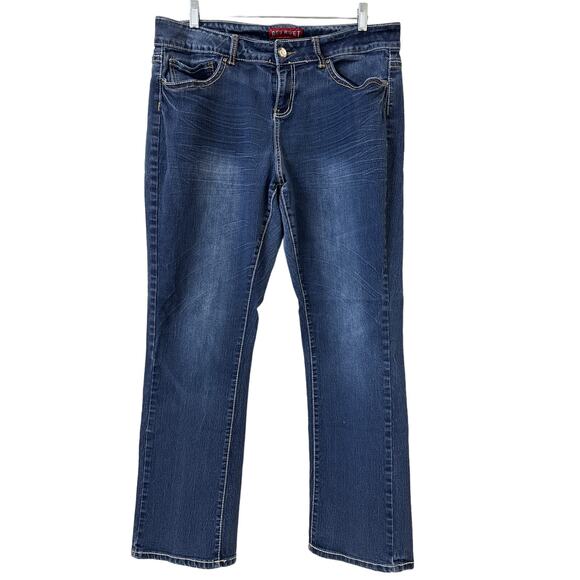 Red Rivet Straight Leg Jeans 18 W Rhinestone Button Envelope Pockets - Picture 1 of 6